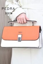 Pedra Structured Black Handbag - Image 5