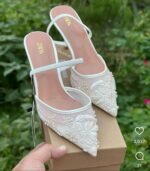 Lace Pointed-Toe Shoes - Image 3